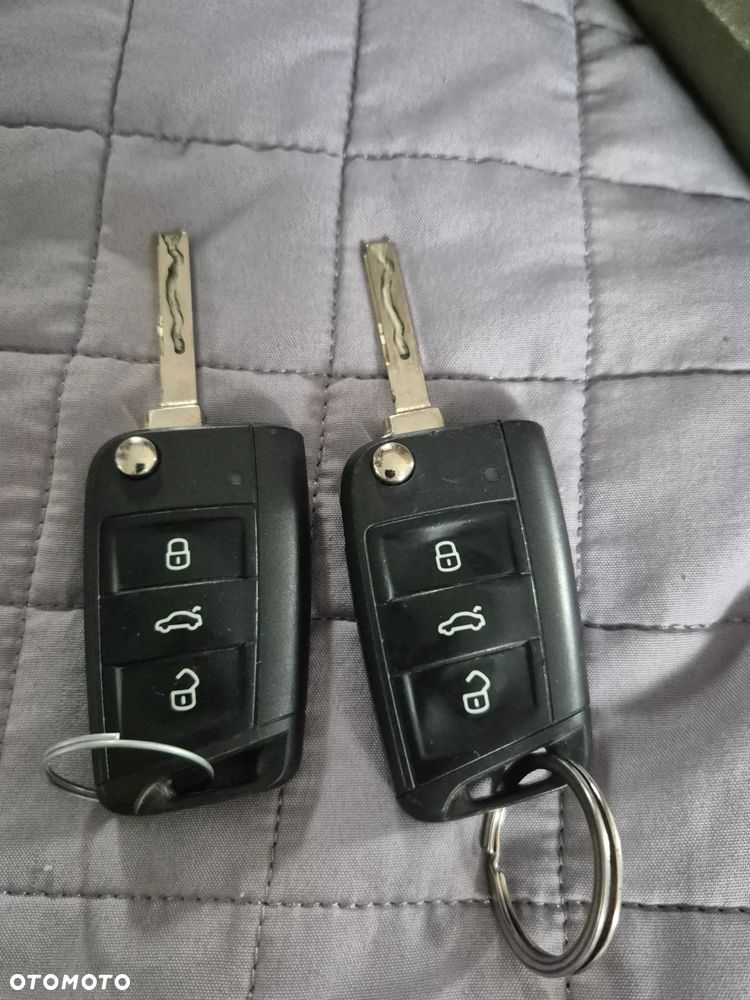 Volkswagen Caddy 2.0 TDI Comfortline - 8