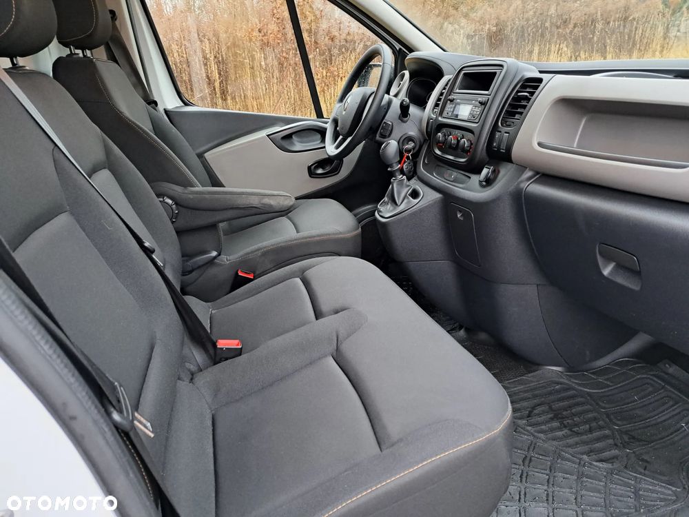 Renault Trafic - 11