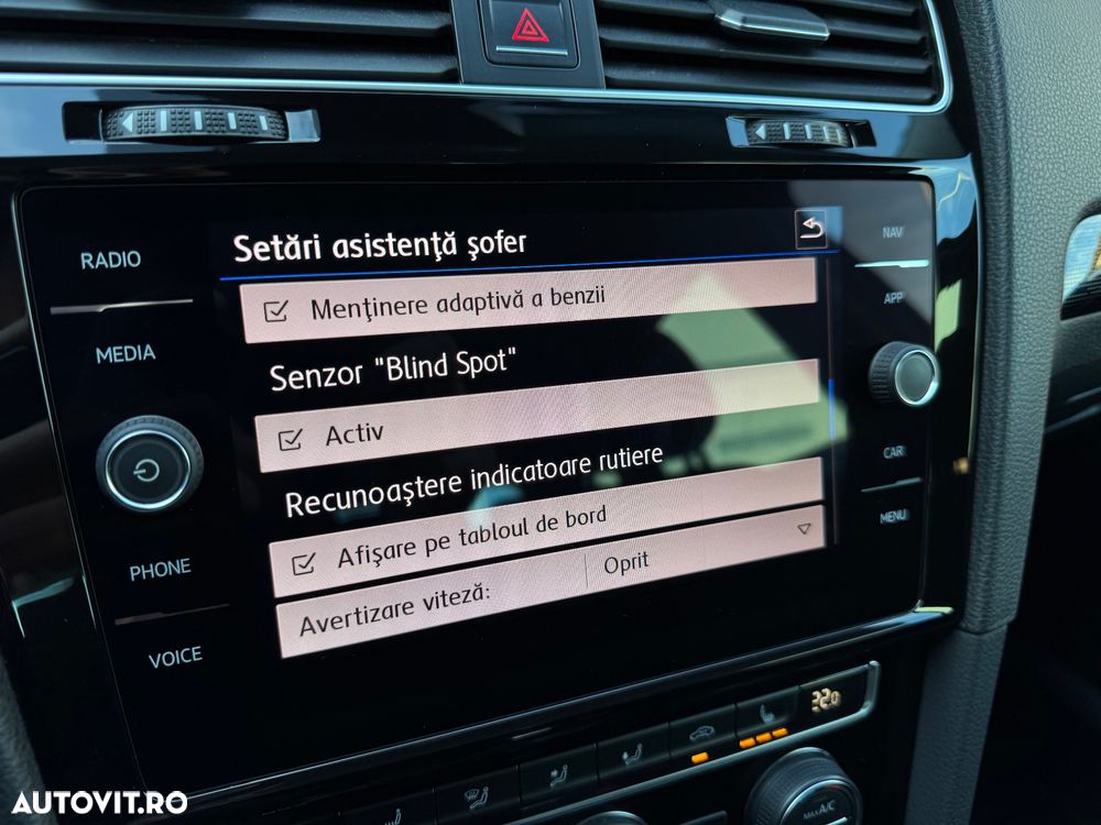 Volkswagen Golf 2.0 TDI DSG Sound - 22