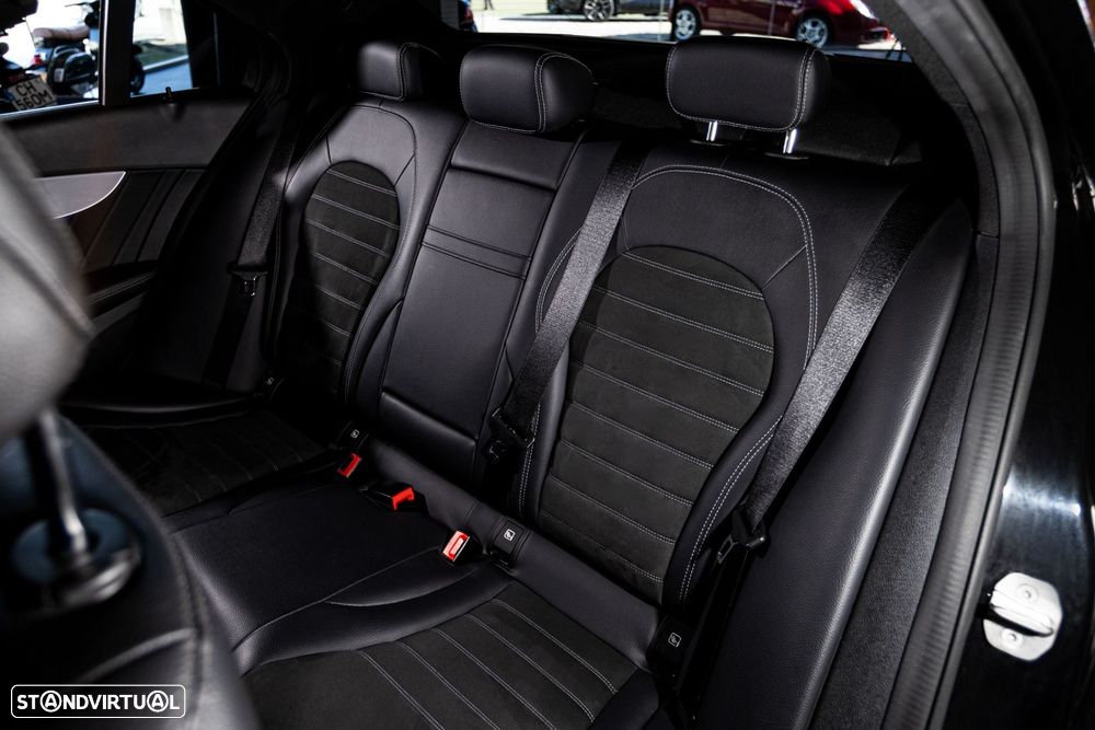 Mercedes-Benz C 300 de AMG Line - 36