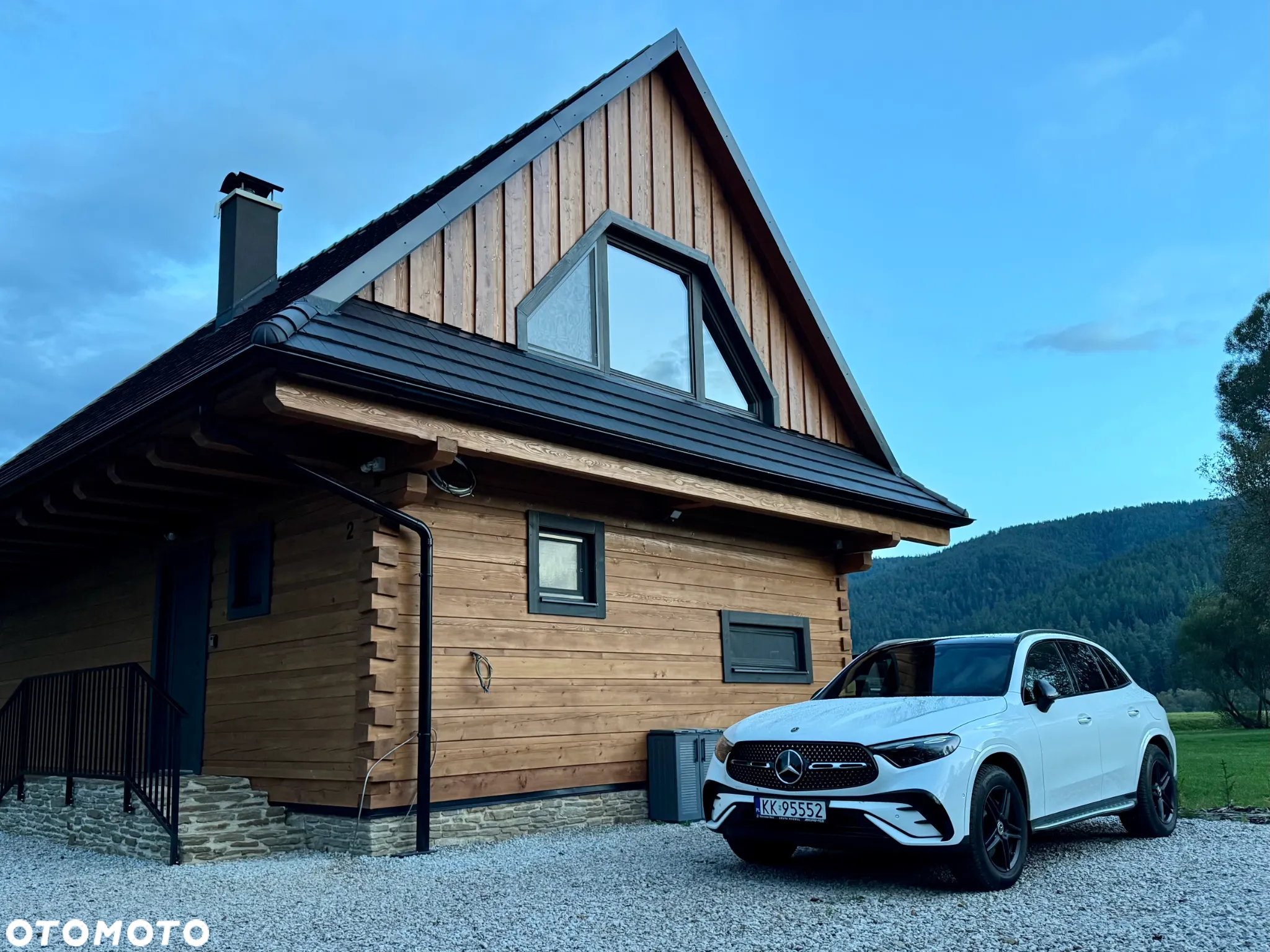 Mercedes-Benz GLC 300 e 4-Matic AMG Line - 2