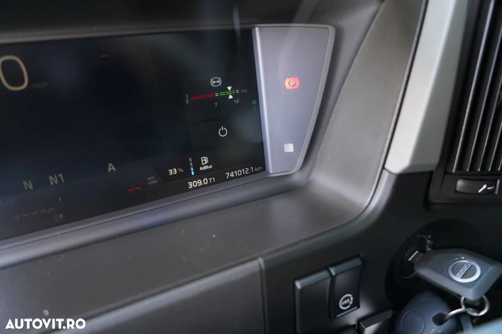 Volvo FM 430 / FULL ADR / GREUTATE: 6.500 KG / CABINĂ JOSĂ / 2022 / DUPĂ CONTRACT DE SERVICE GOLD / - 36