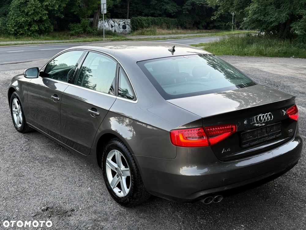Audi A4 Limousine 2.0 TDI DPF multitronic Attraction - 10
