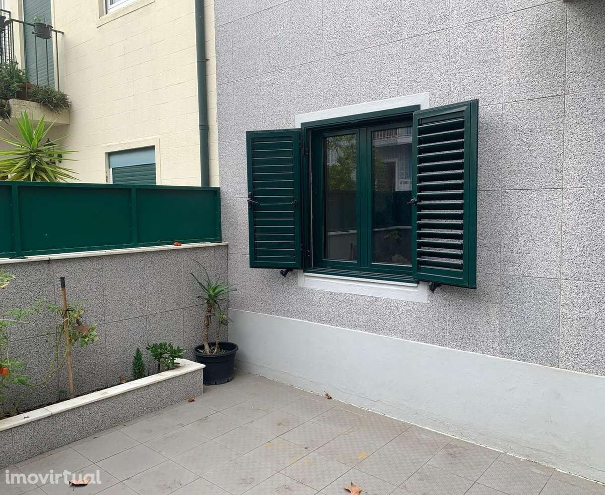 Moradia Geminada T2 Venda em Ramalde,Porto - Grande imagem: 2/25
