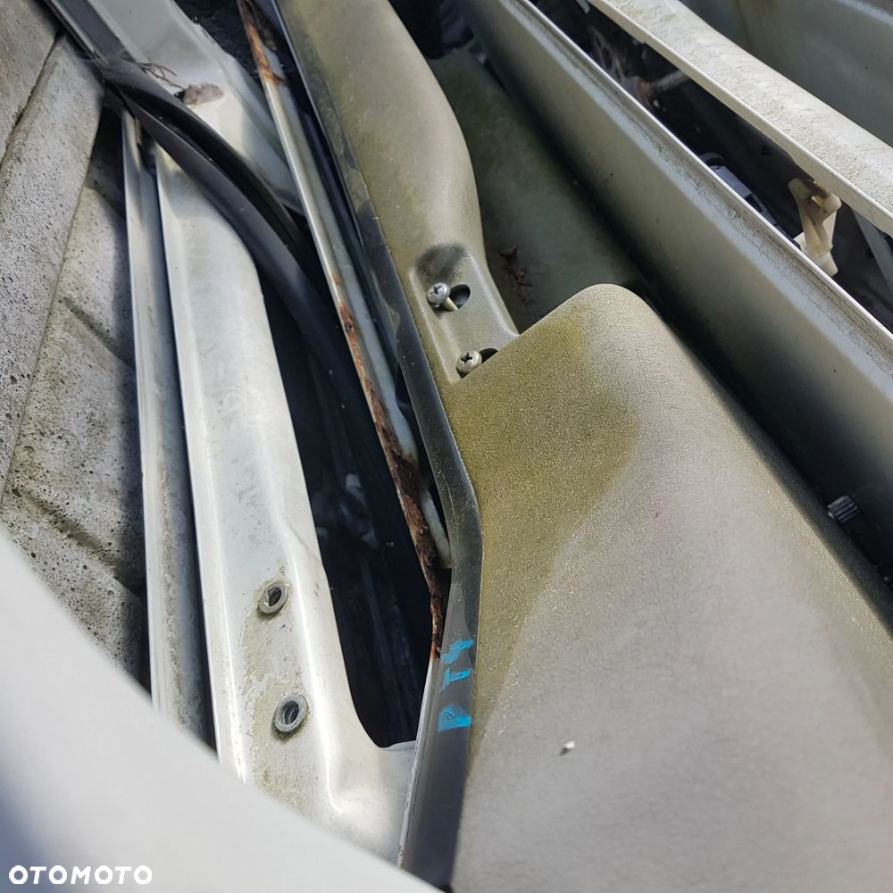 uszczelka listwa zgarniająca wewnętrzna szyby z drzwi transporter vw t4 - 17