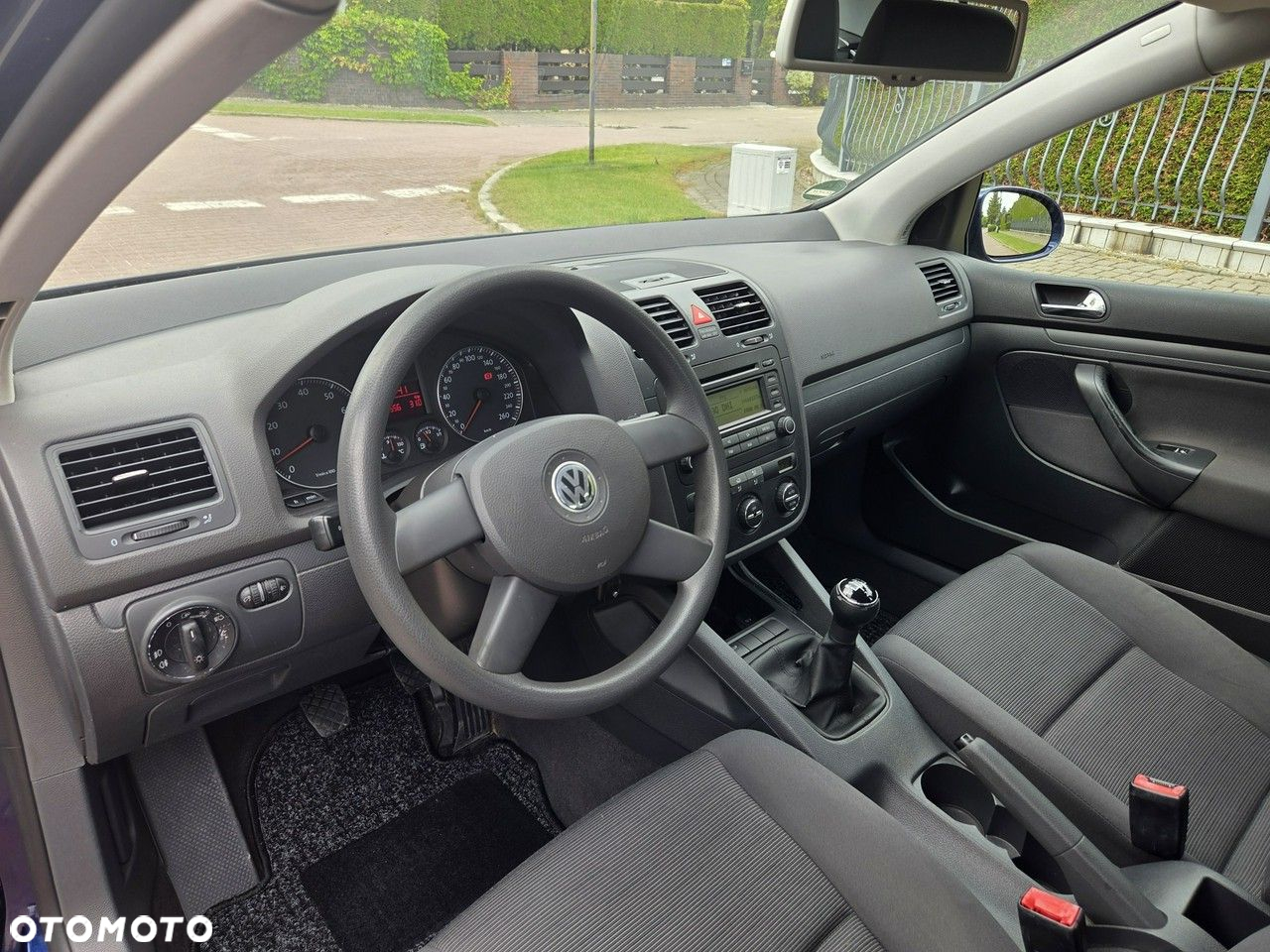 Volkswagen Golf 1.6 Comfortline - 9