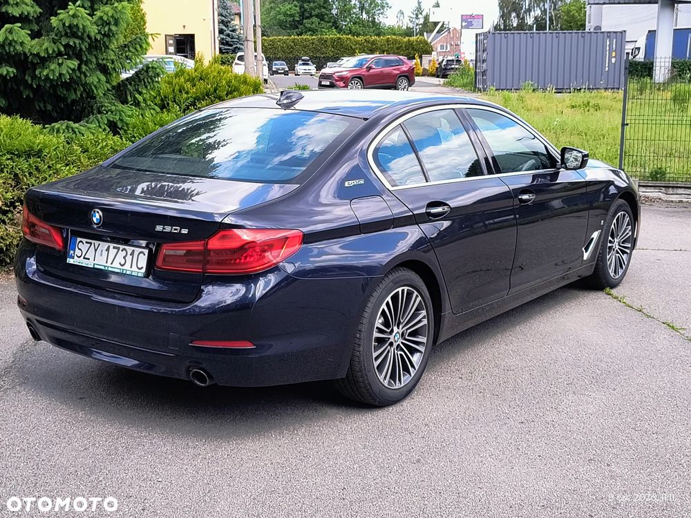 BMW Seria 5 530e iPerformance xDrive Luxury Line - 5