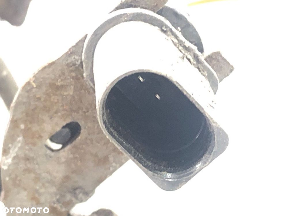 ZACISK LEWY PRZÓD - 49.00 PLN - AUDI A6 C6 (4F2) 2004 - 2011 2.4 quattro 130 kW [177 KM] benzyna - 5