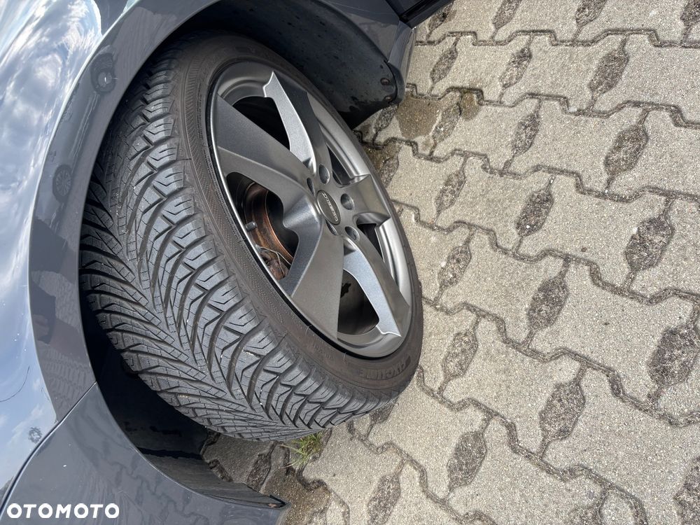 Volkswagen Passat 1.6 TDI DPF BlueMot Comfortline - 11