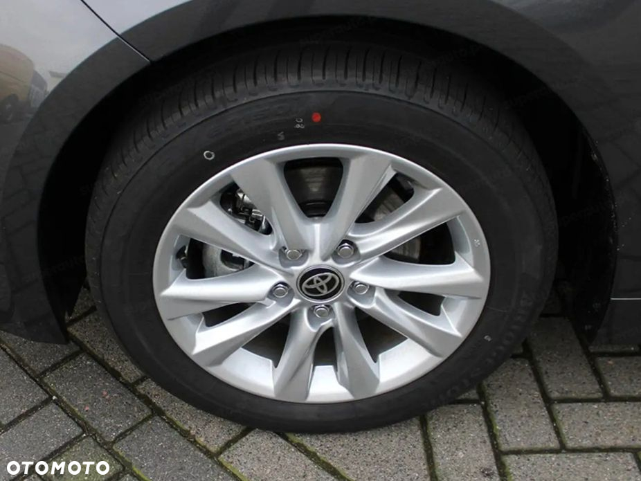 Toyota Corolla - 10