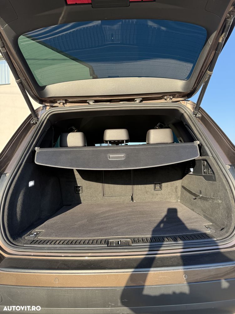 Volkswagen Touareg - 16