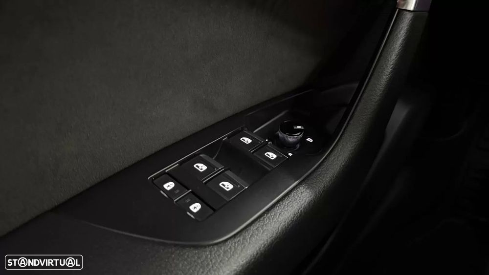 Audi A6 40 TDI S line S tronic - 33