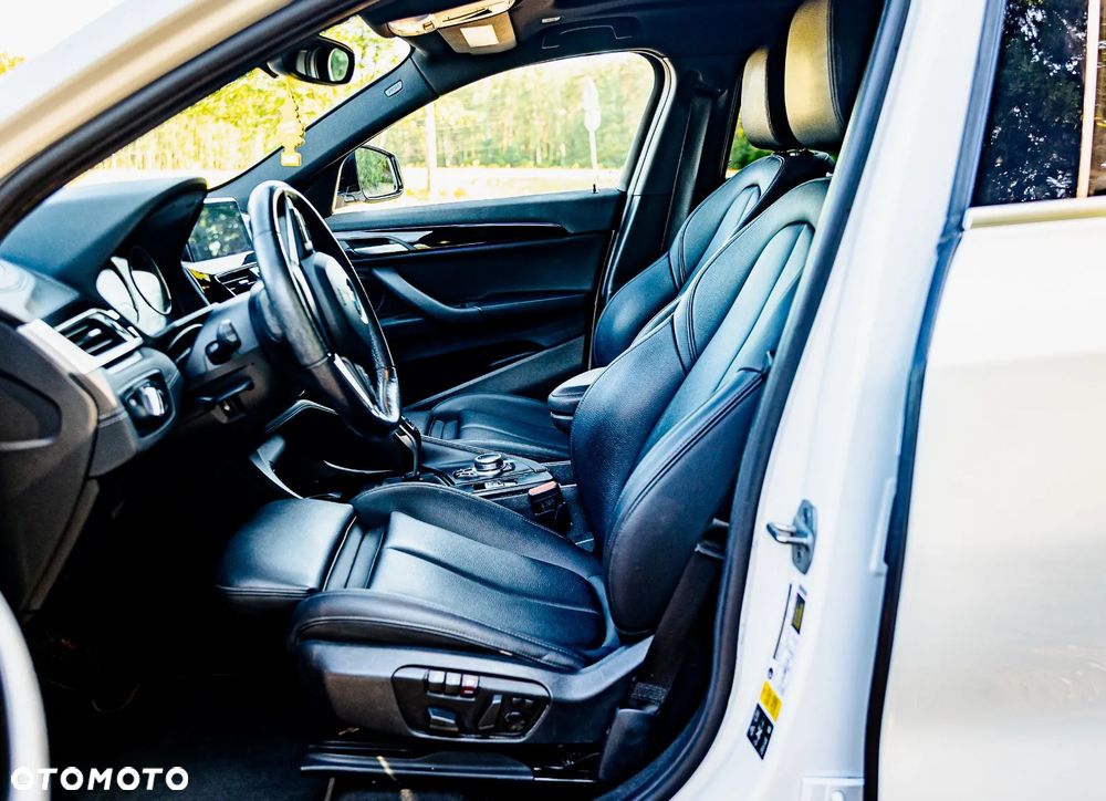 BMW X2 xDrive20i - 8