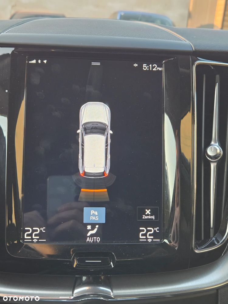 Volvo XC 60 T4 Momentum - 27