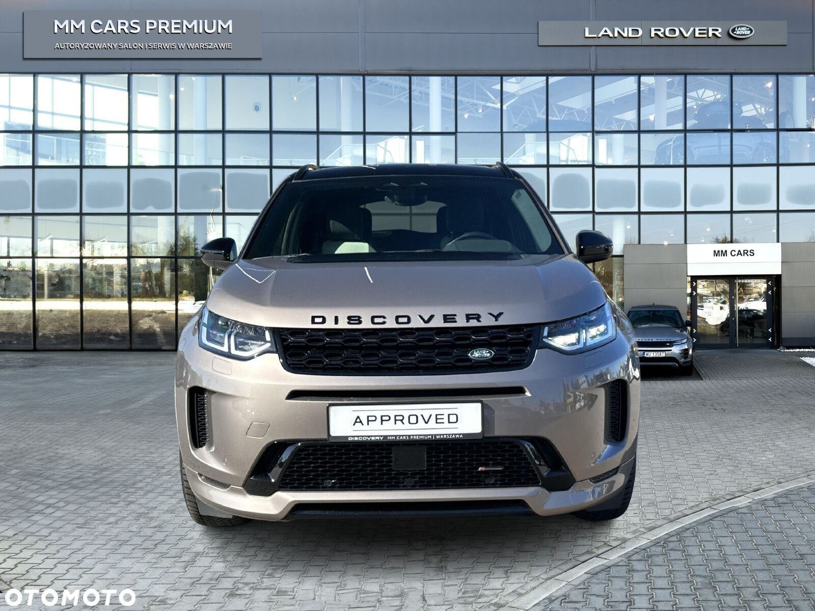 Land Rover Discovery Sport - 8