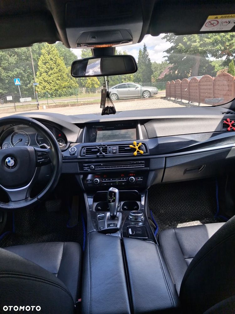 BMW Seria 5 518d Modern Line - 20