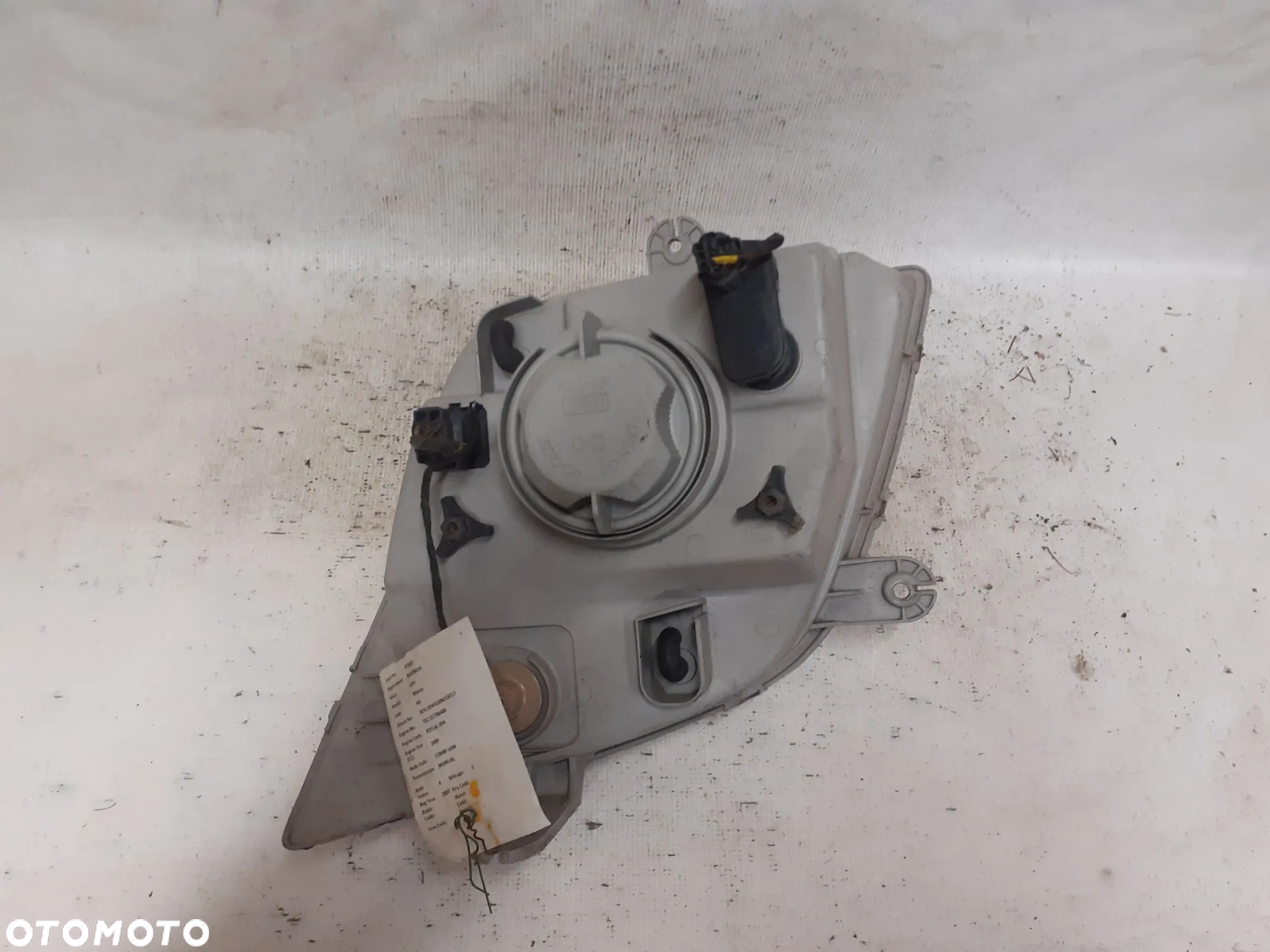 .  PRZOD PRZEDNIA LAMPA PRAWA LDV MAXUS 04-09 - 4