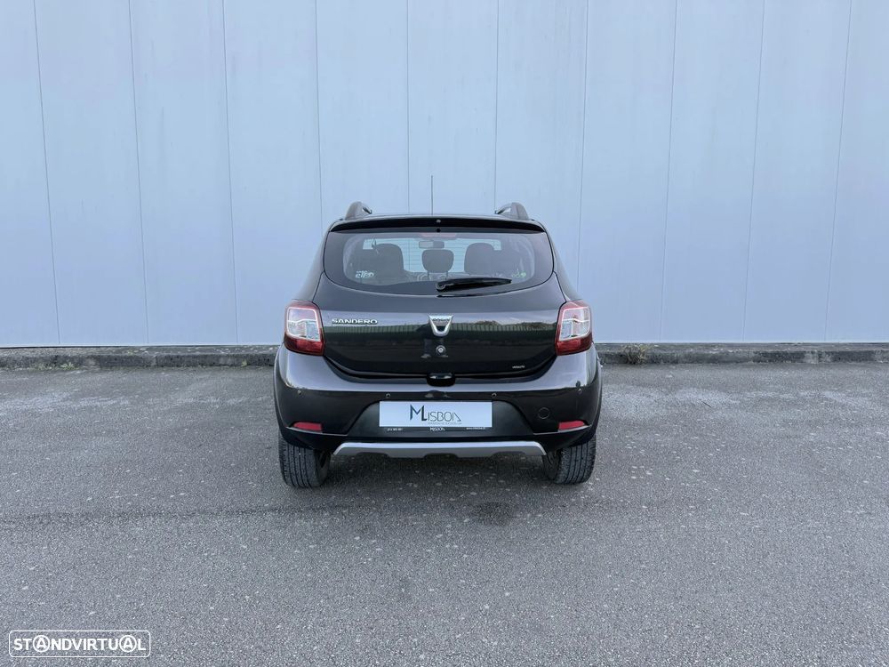 Dacia Sandero 1.5 dCi Stepway - 4