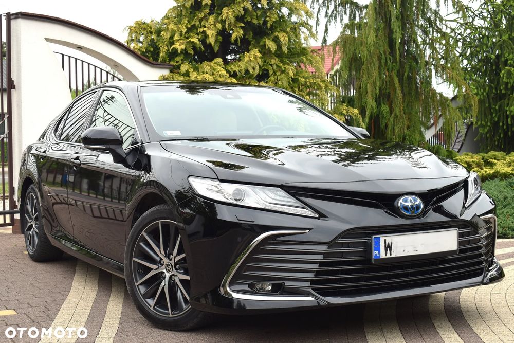 Toyota Camry 2.5 Hybrid Executive CVT - 1