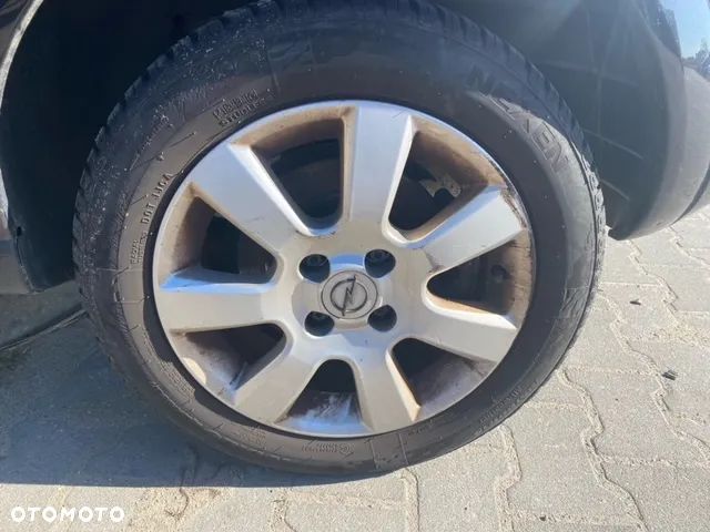 KOŁA ALUFELGI Z OPONAMI 15 OPEL MERIVA A - 3