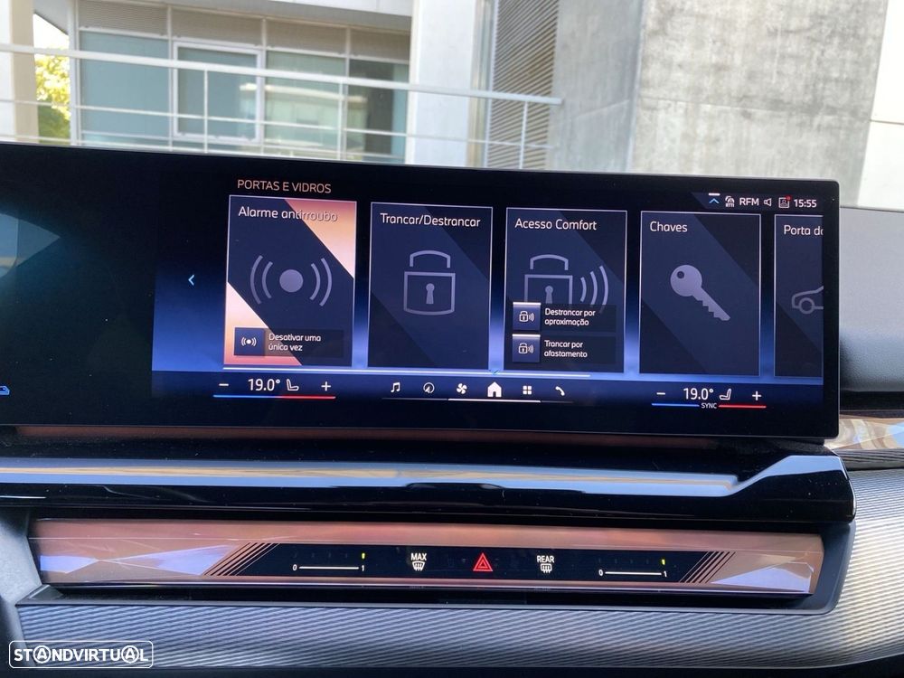 BMW 530 e Pack Desportivo M - 13