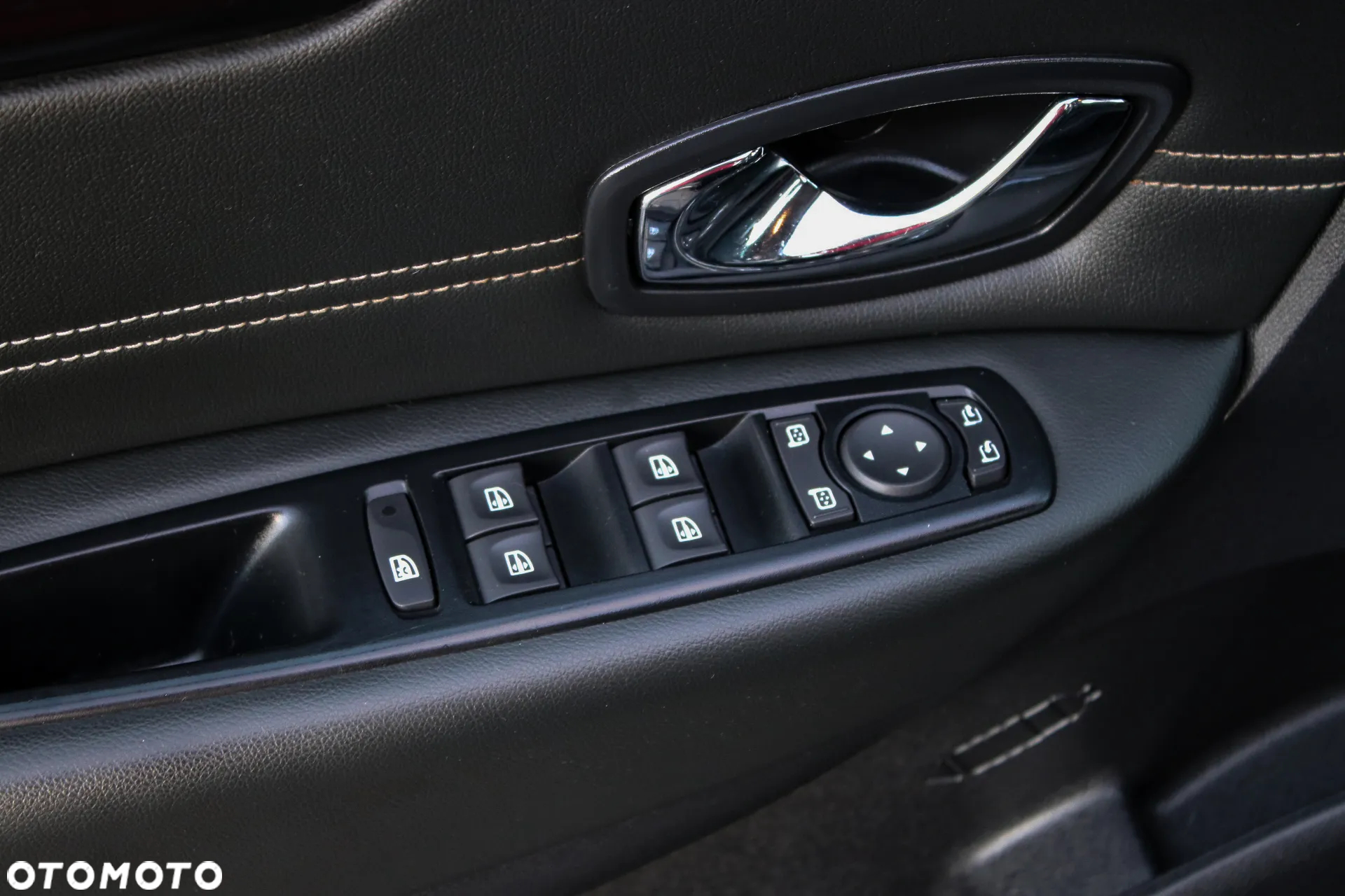 Renault Grand Scenic ENERGY TCe 115 Bose Edition - 31