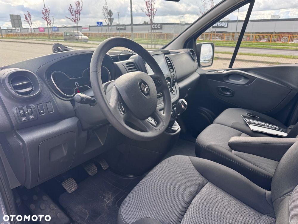 Renault Trafic - 17