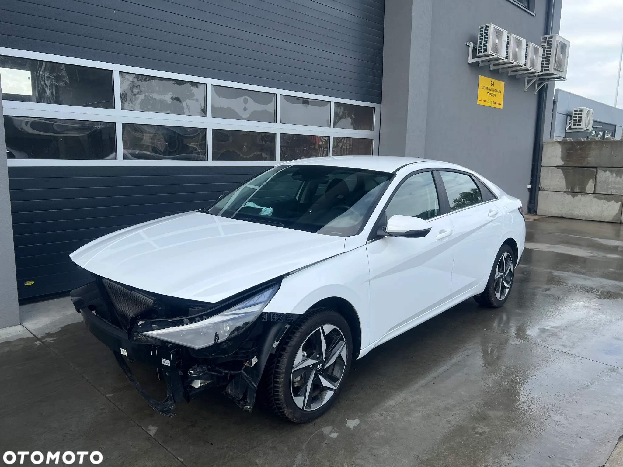 Hyundai Elantra 1.6 Smart - 5