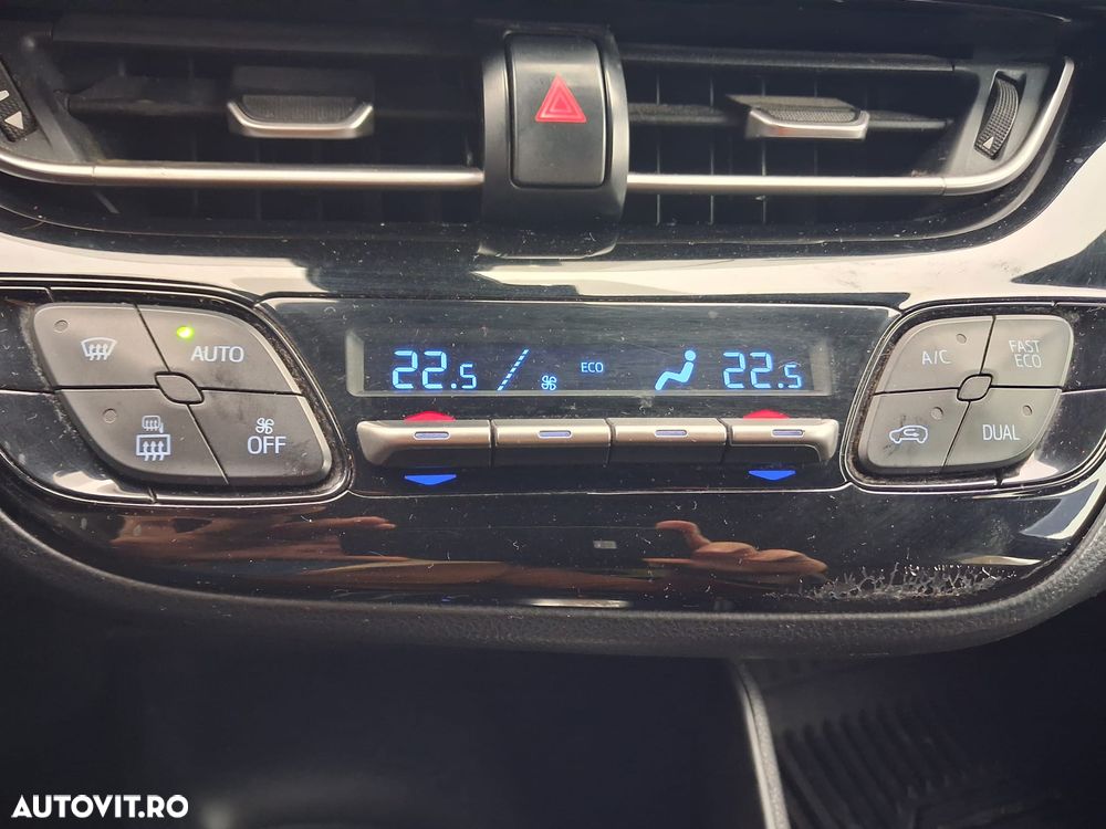 Toyota C-HR 1.8 HSD 4x2 CVT C-enter - 10