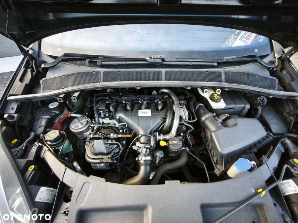 Ford S-Max - 19