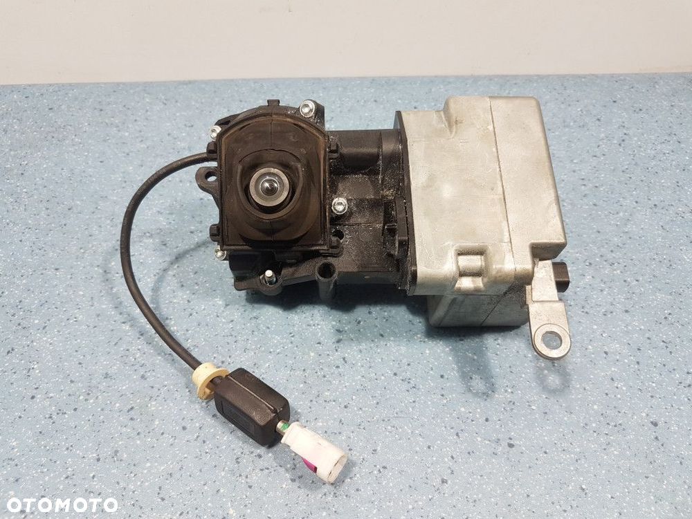 KAMERA COFANIA 51247234706   BMW M6 F06 - 2