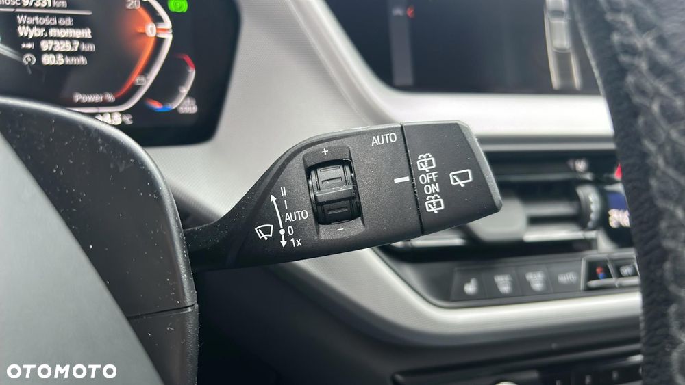 BMW Seria 1 118i Advantage - 25