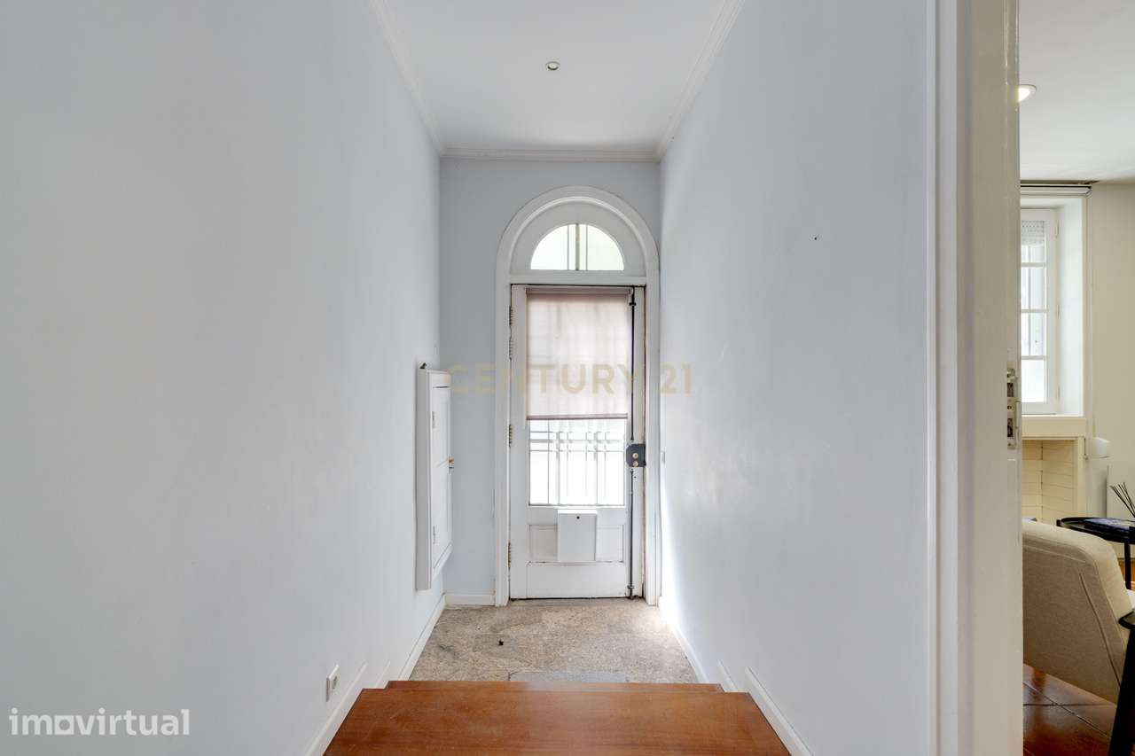 Moradia Geminada T6 com Logradouro | Marquês – Porto - Grande imagem: 3/29