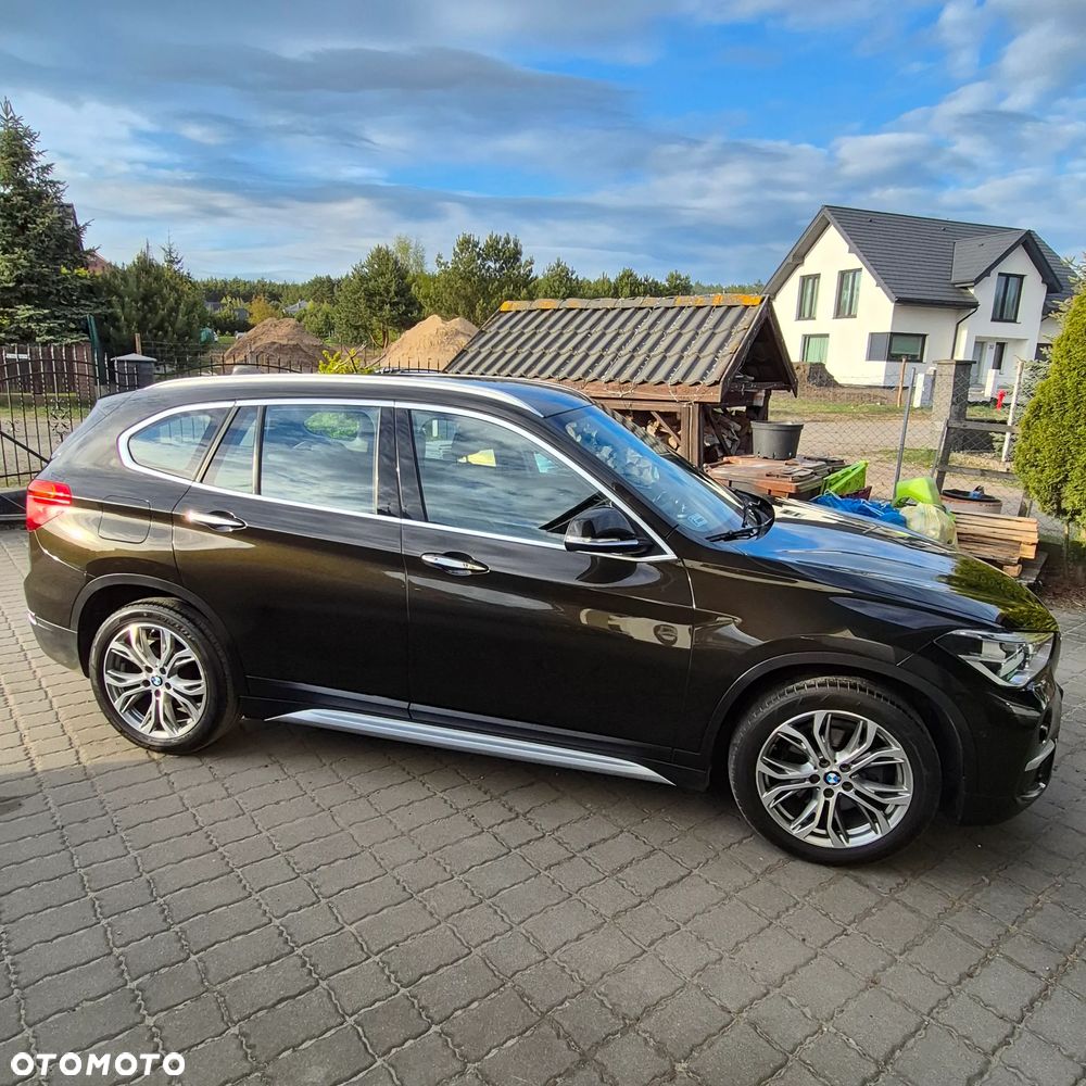 BMW X1 xDrive18d - 10