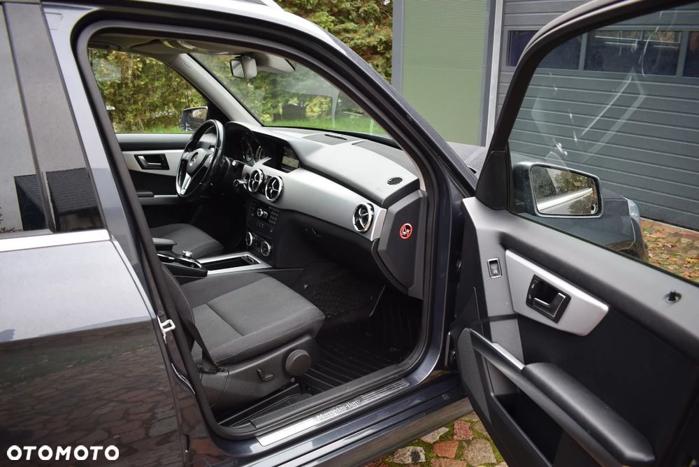 Mercedes-Benz GLK - 25