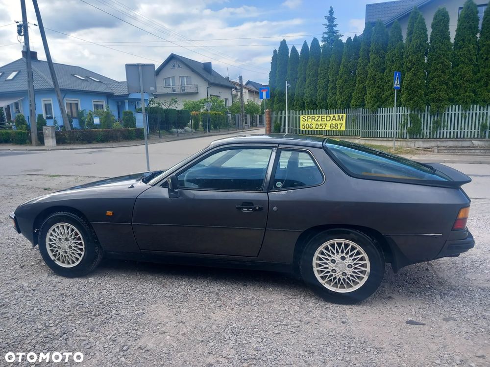 Porsche 924 - 4