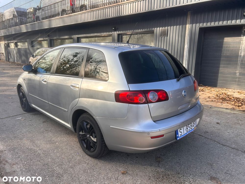 Fiat Croma 1.9 JTD Dynamic - 4