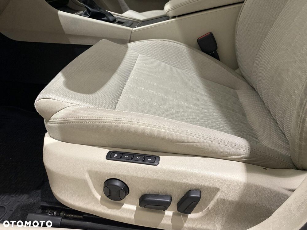 Skoda Superb 2.0 TDI SCR 4x4 Style DSG - 23