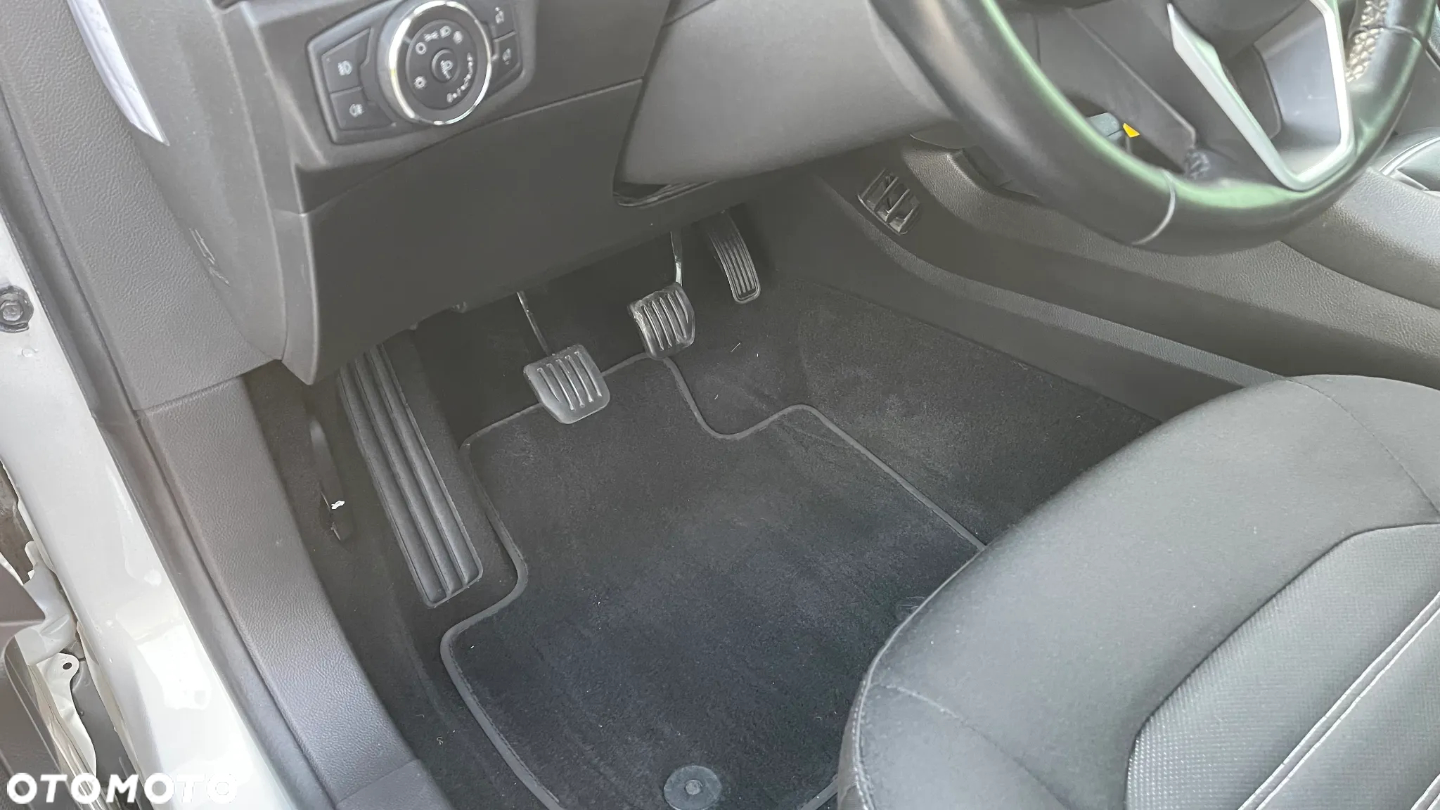 Ford Mondeo - 11