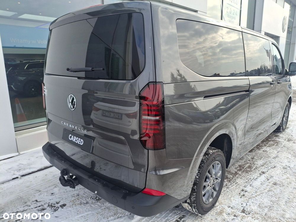 Volkswagen Caravelle - 11