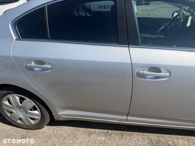 BŁOTNIK TYLNY TOYOTA AVENSIS T27 09-15 SEDAN SDN 1F7 - 1