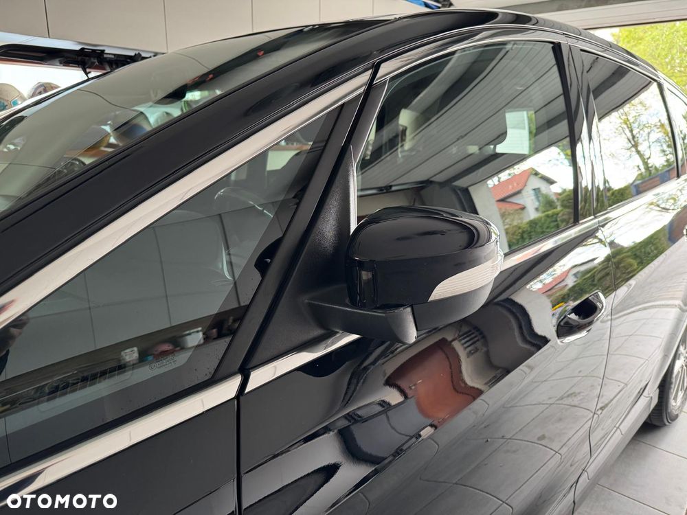 Ford S-Max 2.0 TDCi 4WD Titanium PowerShift - 37