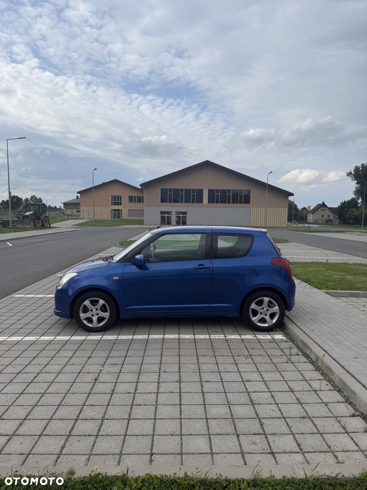 Suzuki Swift - 6
