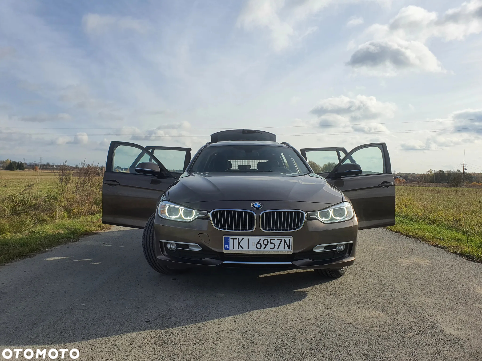 BMW Seria 3 318d Touring Modern Line - 23