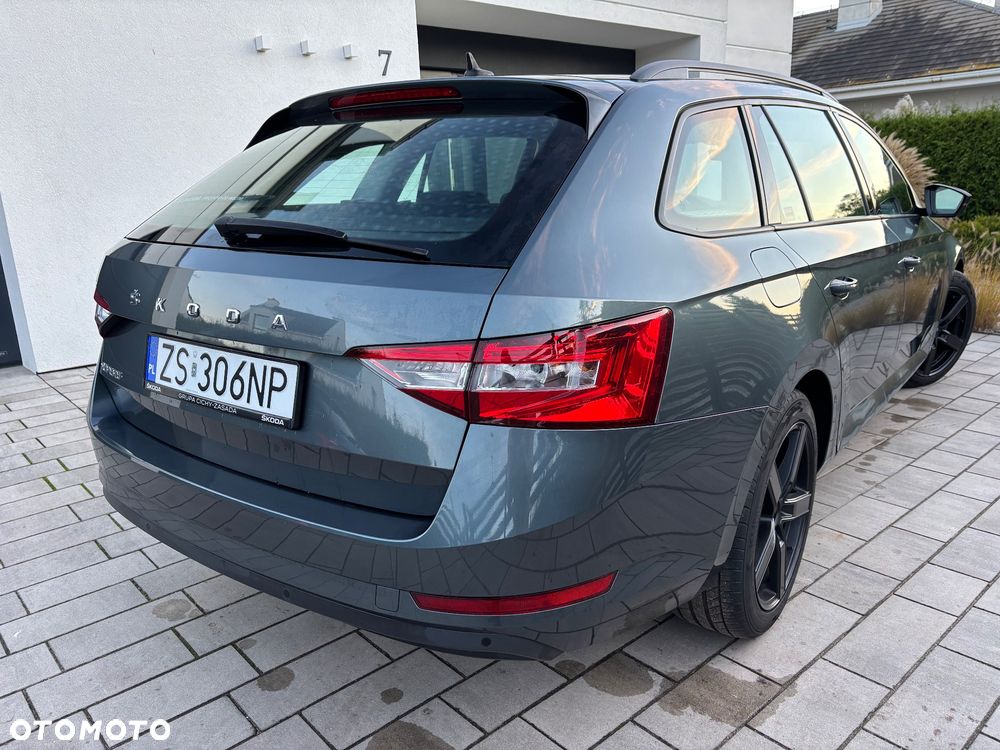 Skoda Superb 1.5 TSI Ambition DSG - 8