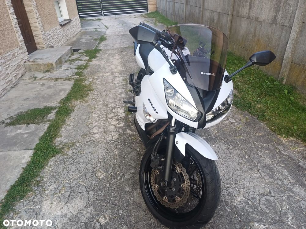 Kawasaki ER - 2