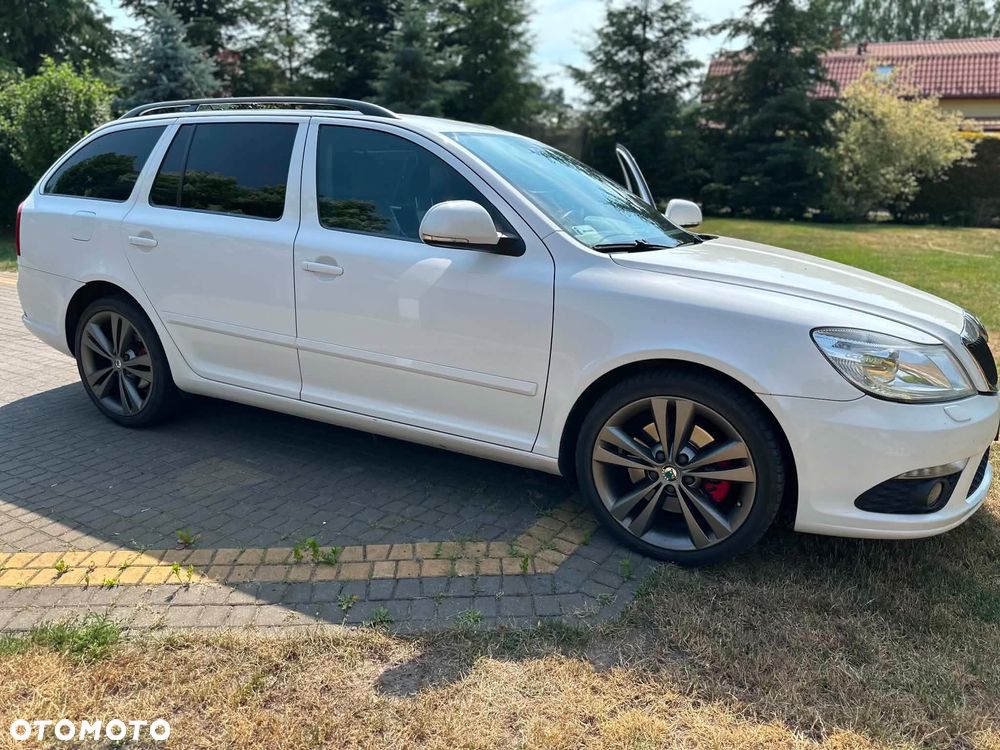 Skoda Octavia 2.0 TDI RS - 9