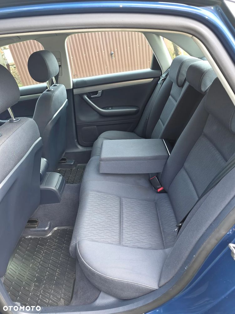 Audi A4 Limousine 2.0T FSI Quattro - 10