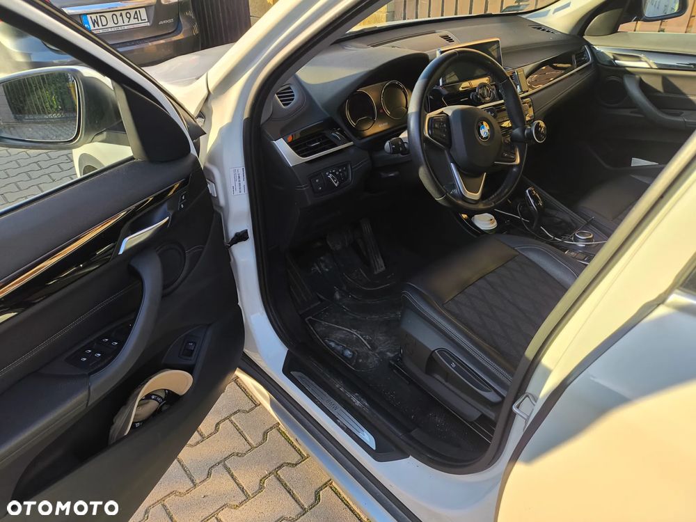 BMW X1 sDrive18i - 13