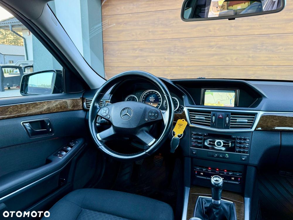Mercedes-Benz Klasa E 200 Edition - 16